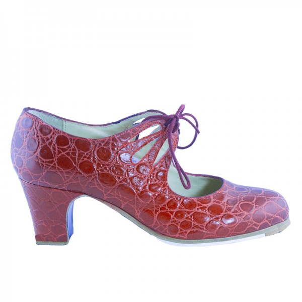 Flamenco Shoe CORDONERA CALADO